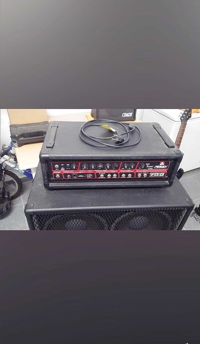 PEAVEY Firebass 700  USA