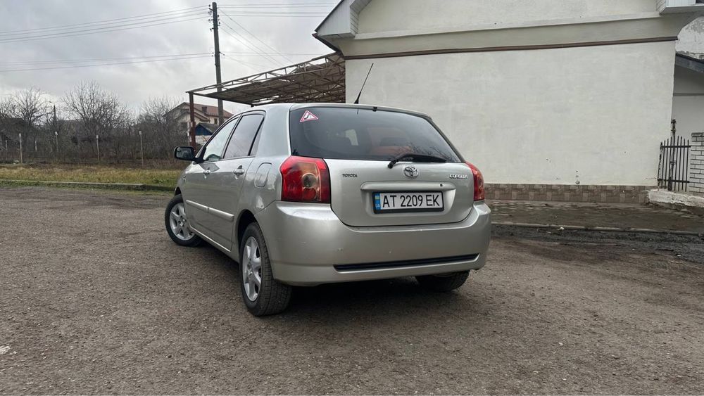 Toyota Corolla автомат