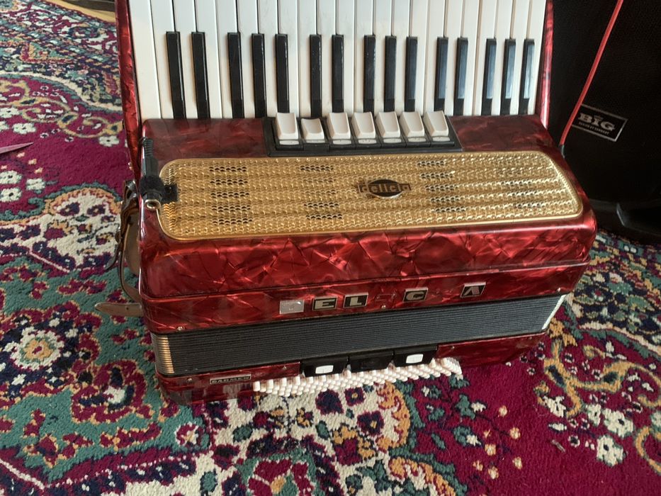 Продається акардеон Delicig