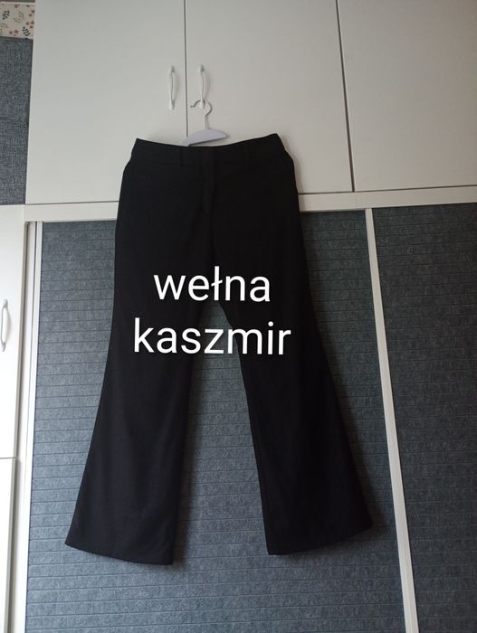 Wełniane spodnie Marks & Spencer