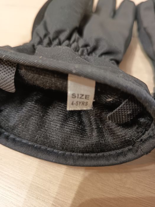 Rękawiczki nariarskie