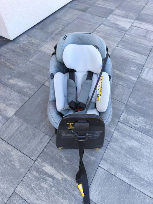 Fotelik obrotowy Maxi cosi Axissfix plus