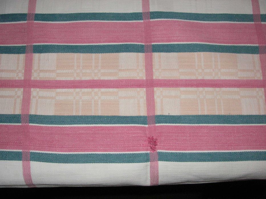 Toalhas de Mesa Branco, Rosa e Azul e Vermelho e Branco