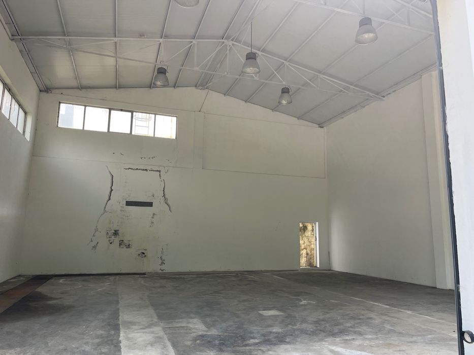 Armazém para Arrendamento de 142 m² em Famalicão