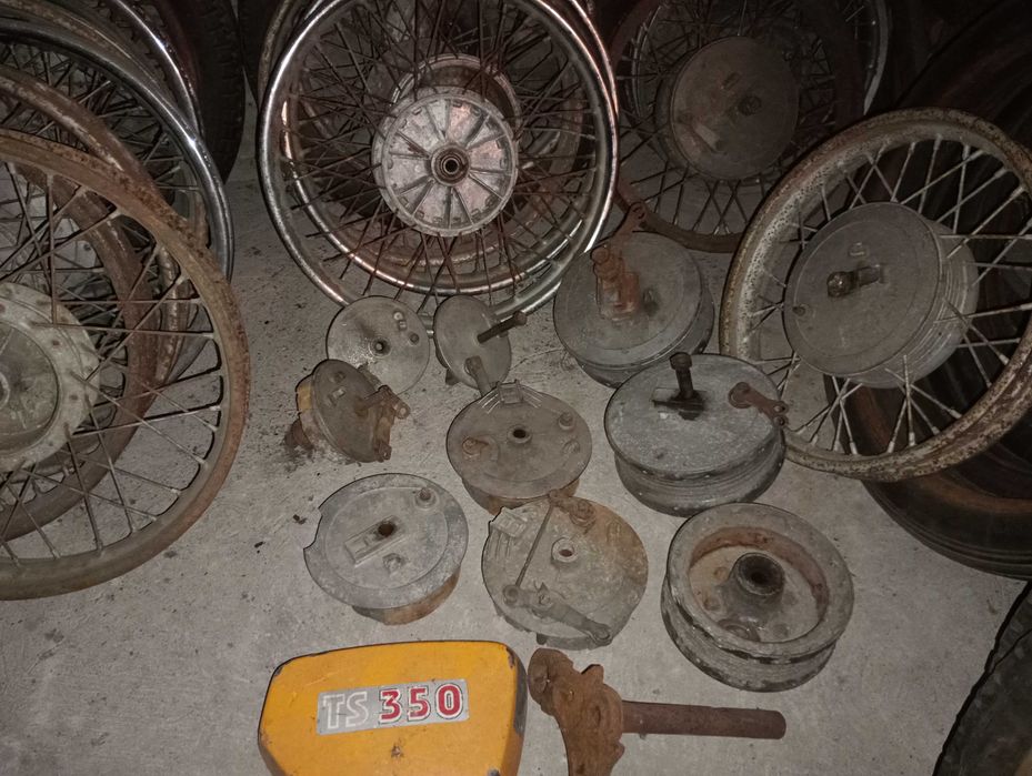 Części jawa 350 250 jawka ćz koła piasty koła pokrywa półki opony