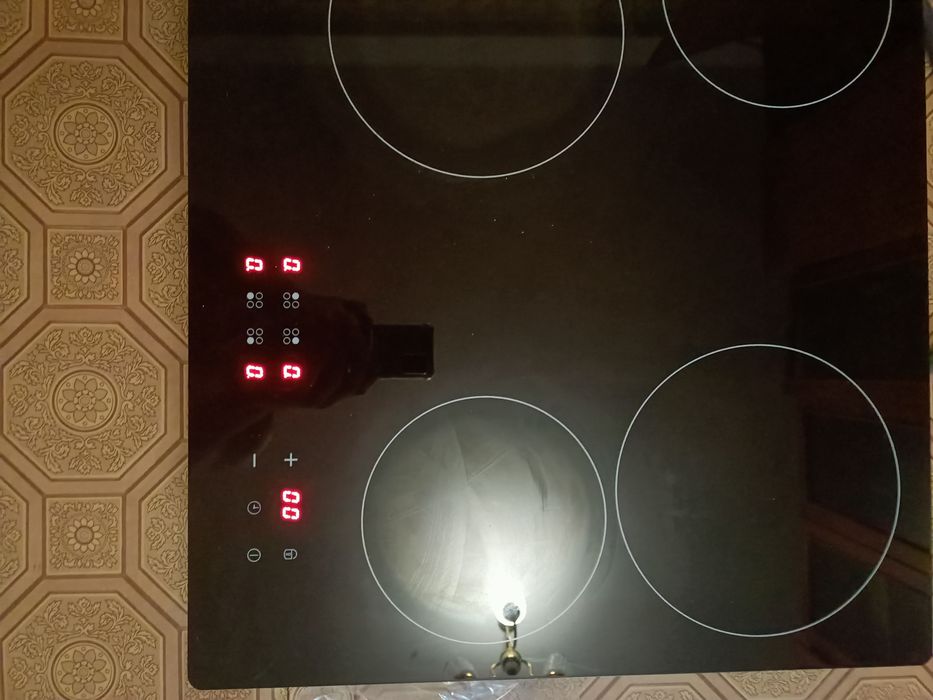 Продам новую варочную панель .  Германия оригинал с документами.