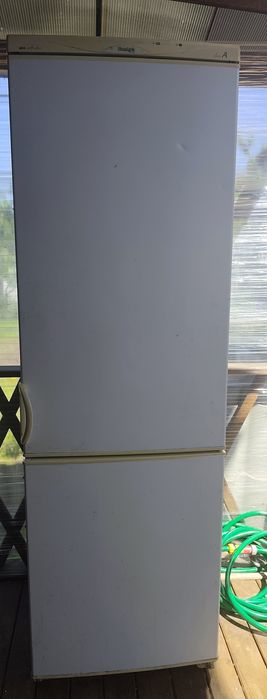 Холодильник б/у snaige