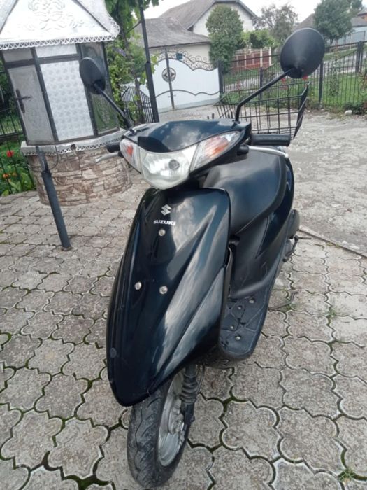 Скутер suzuki в хорошому стані