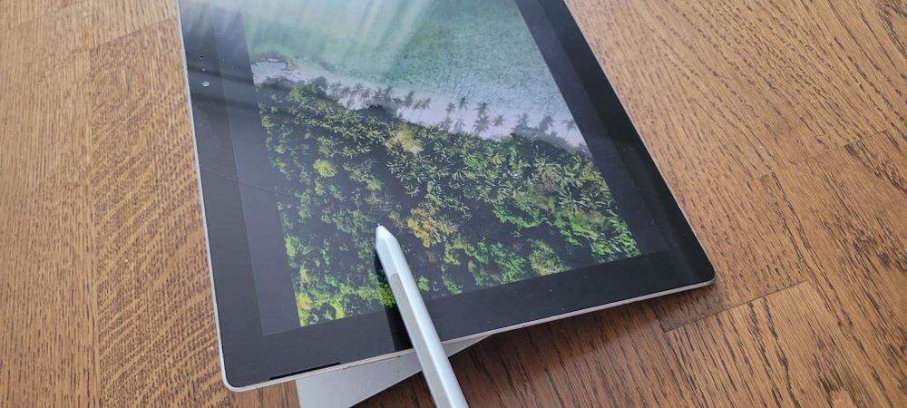 Surface ремонт , та запчастини.