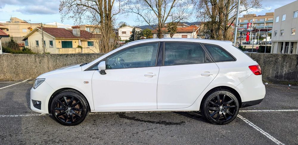 Seat Ibiza ST 1.4 TDI FR 105 - Oportunidade!