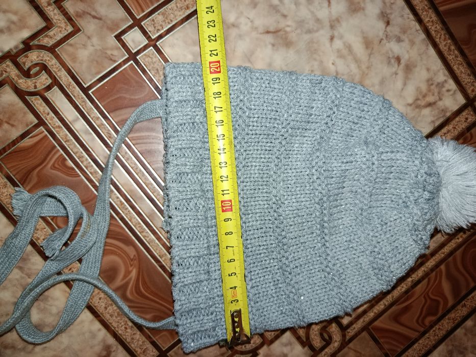 Шапка зимова для дівчинки 4-5 років