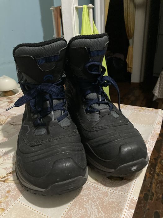 Продам ботинки мужские