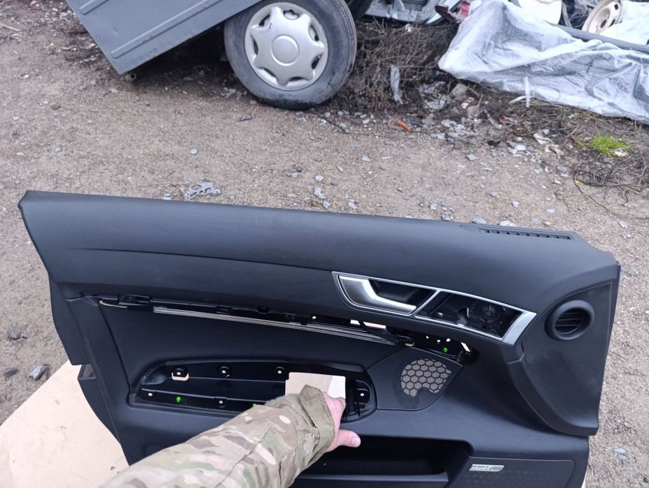 Карта водительской двери AUDI A6 C6 2004-2011г Оригинал