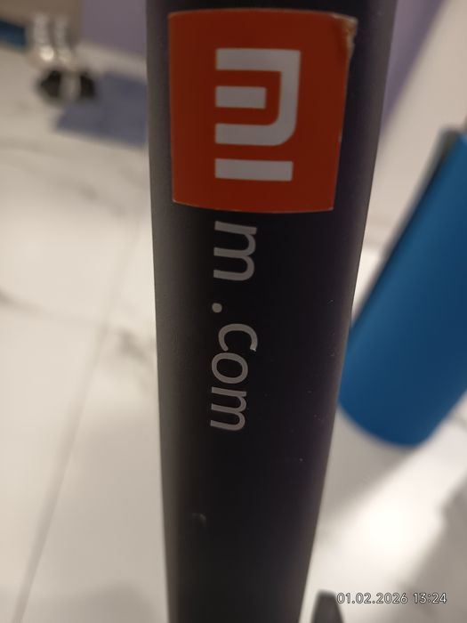 электросамокат xiaomi mi m365 pro.  Дві неділі покаталась дитина.