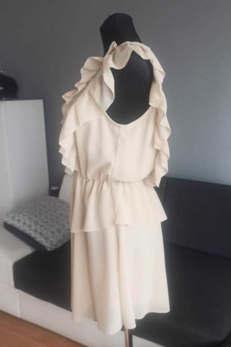 Beżowa sukienka CINAMOON M/L