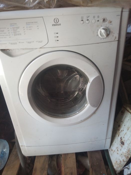 Продам пральну машинку INDESIT  WIN80