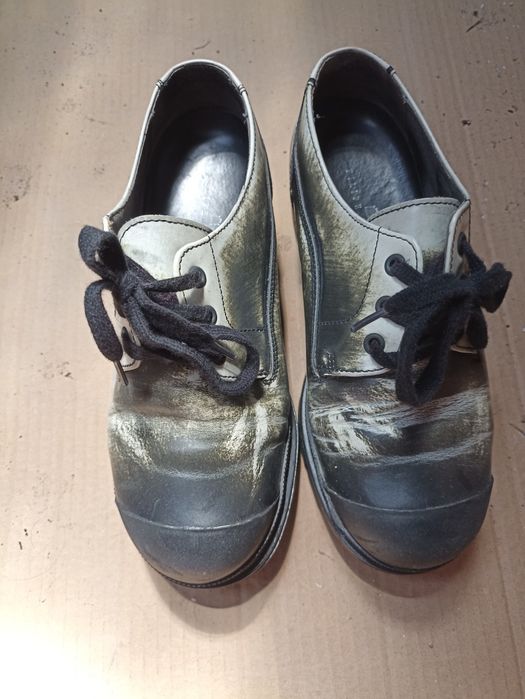 Vendo sapatos de senhora