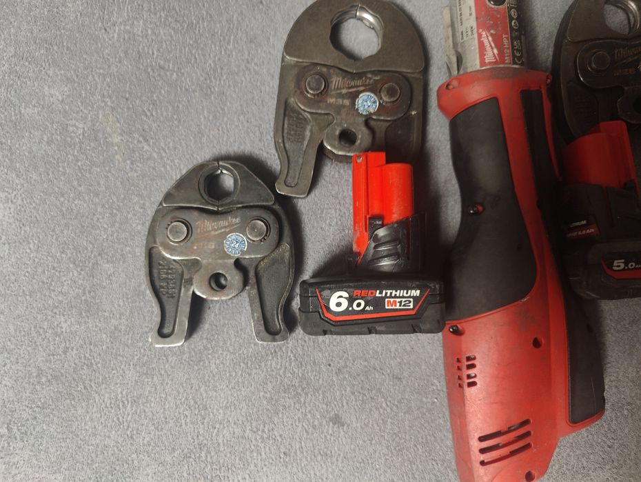 Zaciskarka Milwaukee M12 HPT