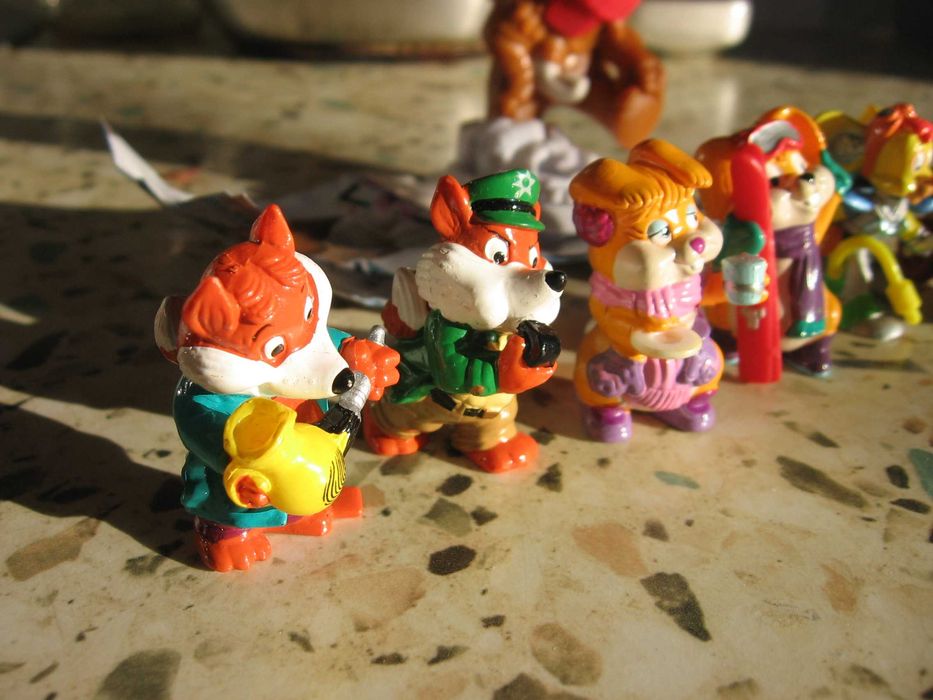 Іграшки фігурки Kinder (ціна за все)