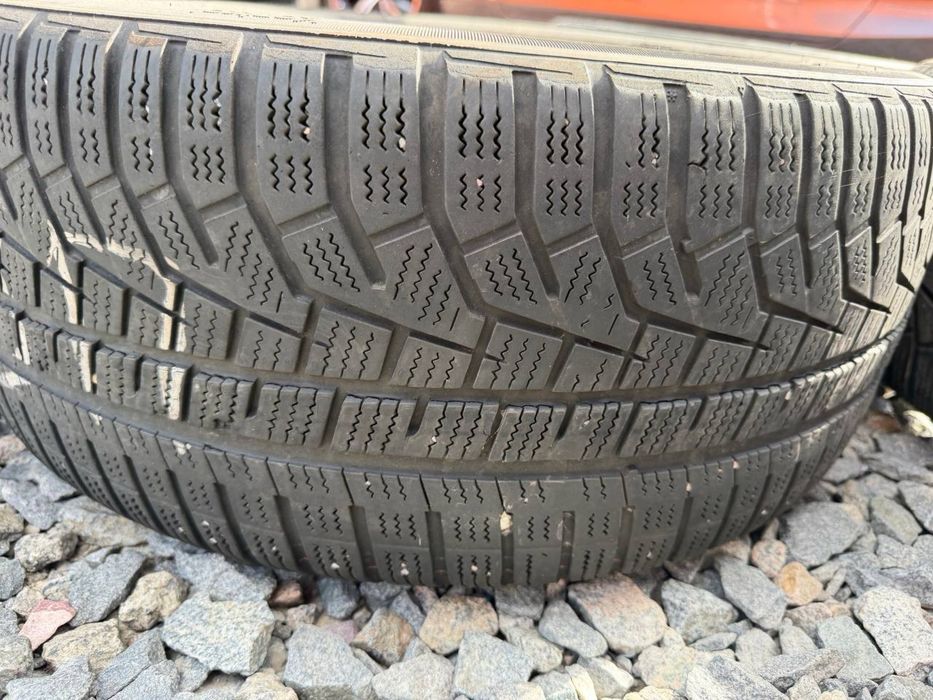 Hankook 225/45/R18. Зима. Комплект 8000 тыс грн.