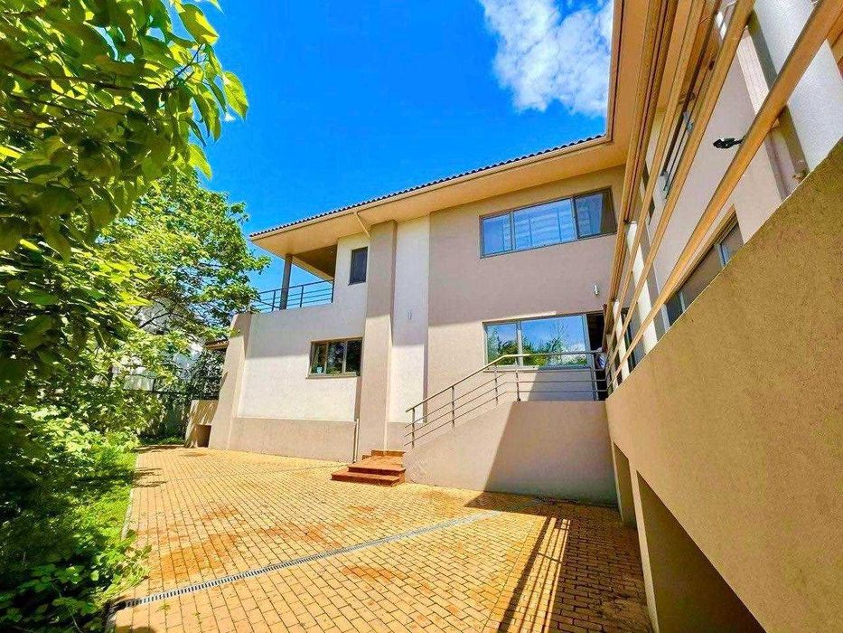 Дом с жилым подвалом 18 соток Свой парк 3 мастер спальни Б Фонтан