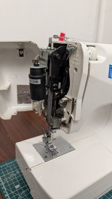 Швейна машинка  LIFE