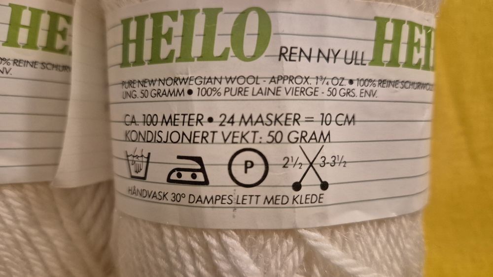 Włóczka ecru 100 % wełna norweska