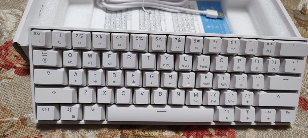 Механическая проводная клавиатура MZ60 Luna  - 60%