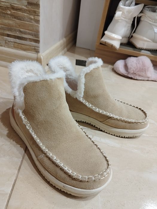 Чобітки жіночі 39