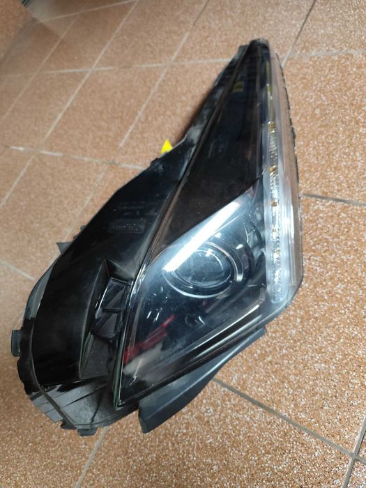 Cadillac CTS 2014- reflektor lewy europa