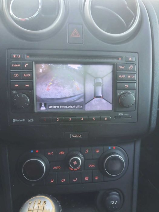Nissan Qashqai 1.6, 130cv camera traseira e tecto panorâmico de corrente