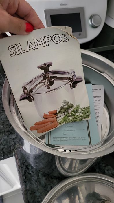 Panela pressão 6l Silampos nova
