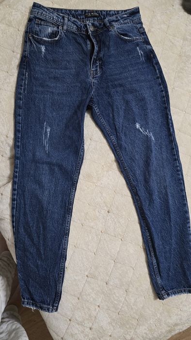 Продам джинси  сині