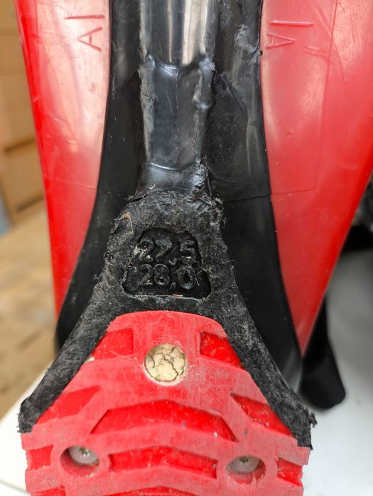 Bota Ski Atomic Btech 27.5 (tamanho 41/42)