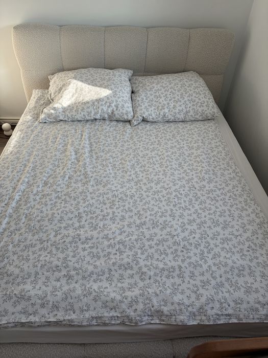 Łóżko 160x200 cm chmurka z pojemnikiem  i materac