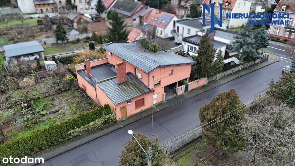 Komfortowy dom z gabinetem, tarasem - centrum