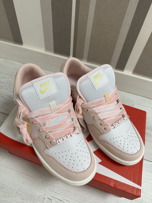 nike dunk low lx / nike кросівки жіночі