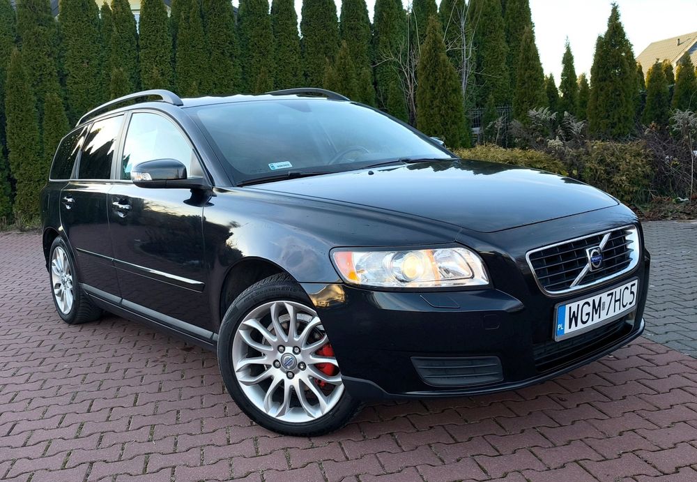 Volvo V50