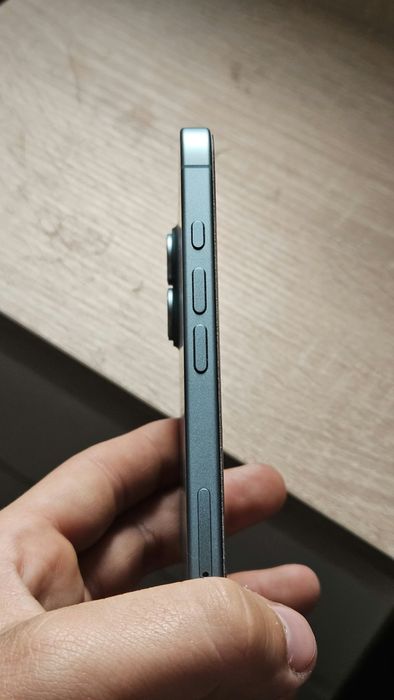 Iphone 16 plus idealny stan