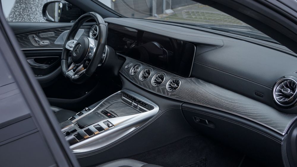 Mercedes-AMG GT53