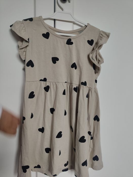 4 sukienki 98/104 hm + gratis