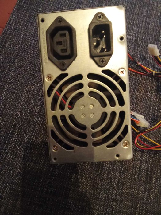 Fonte de alimentação ATX - PC