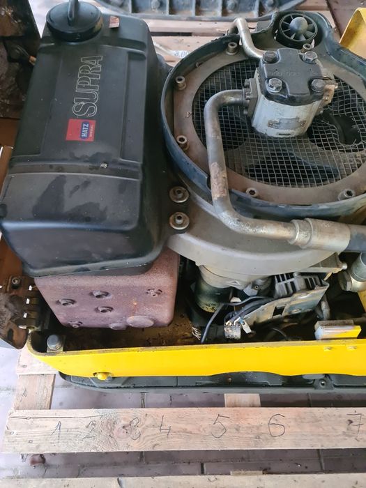 Silnik hatz 1d90w