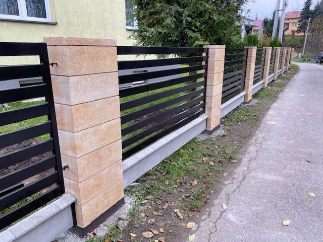 Ogrodzenia panelowe,siatkowe ,segmentowe.Furtki Ozdobne jak i proste.