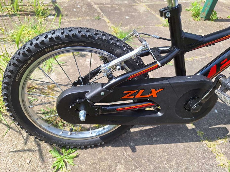 Rower Puky ZLX 16-1 Alu czarny + kask i rączka do nauki jazdy