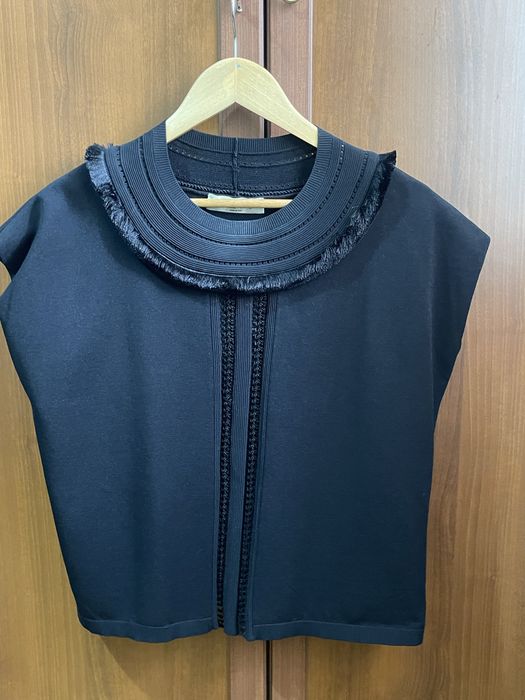 Продам кофточку VALENTINO