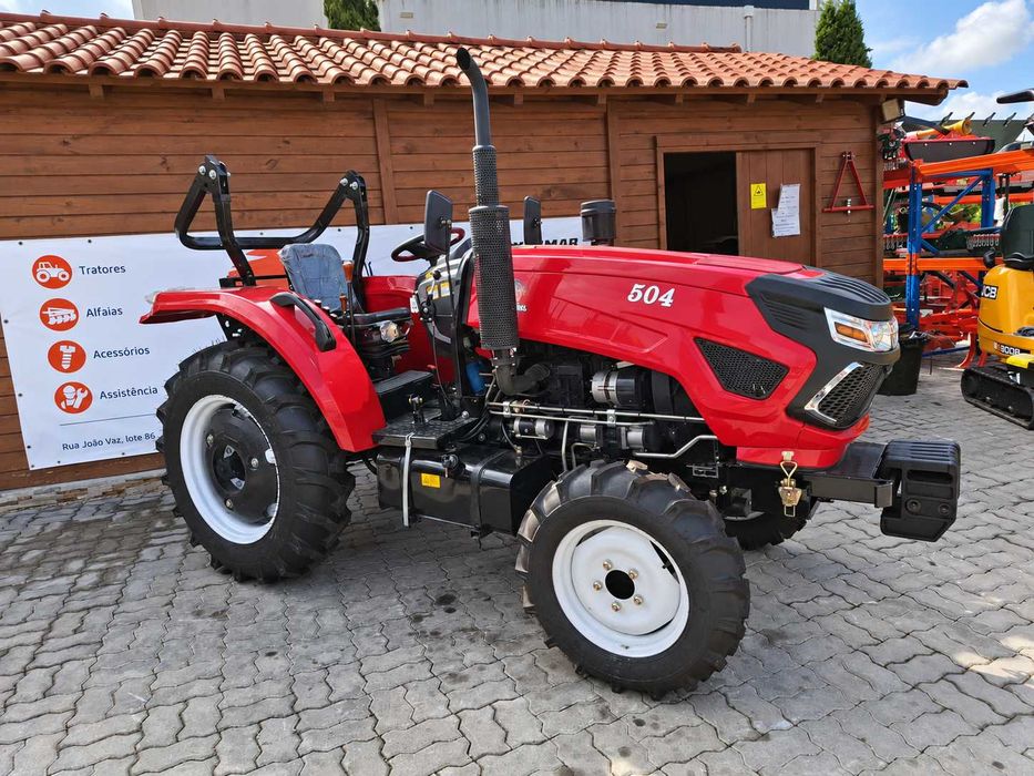 TRATOR TRS 504 – 50 CV | FORÇA E VERSATILIDADE
