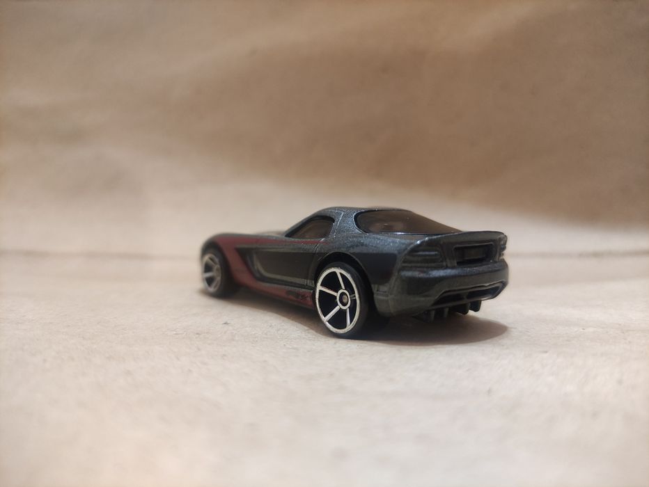 Hot Wheels Dodge Viper 2005