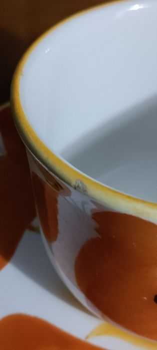 Chávena grande pintada à mão