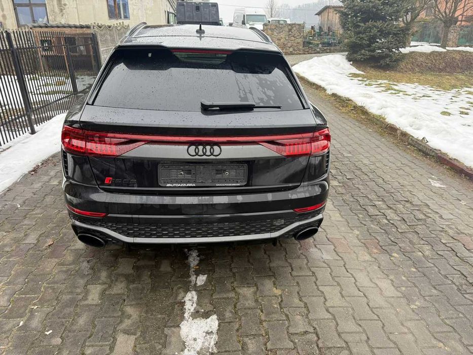 samochód audi rsq8 pakiet carbon bezwypadkowy